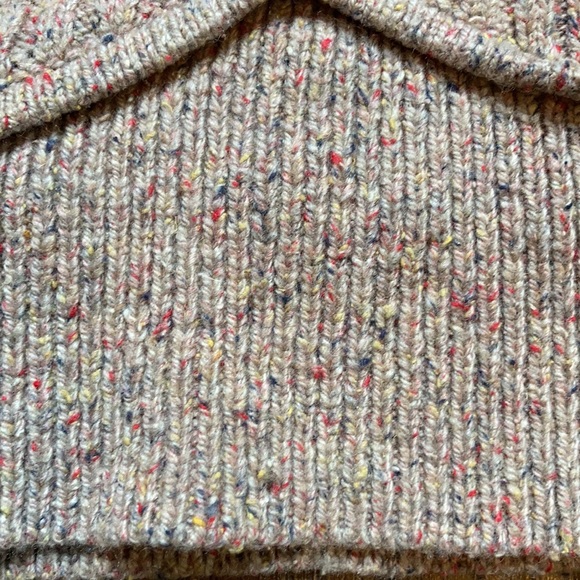 The Bright Side Pearl Topanga Leisure Crop Top - Picture 8 of 12